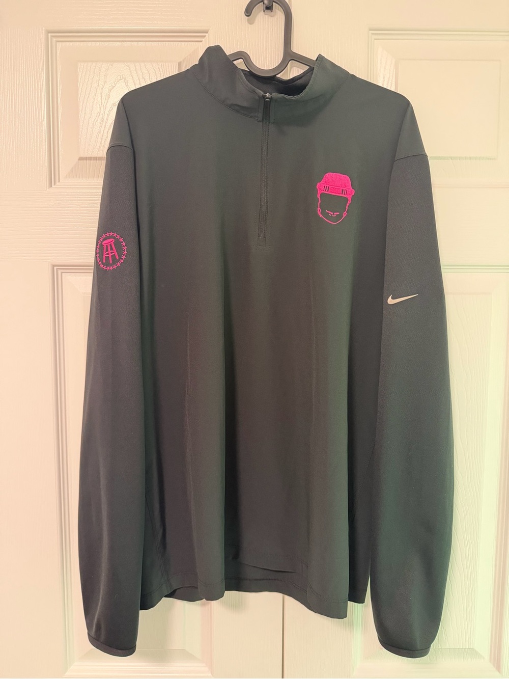 Nike Barstool Spittin Chiclets Hockey Black Dri Fit Zip Pullover Black Pink M